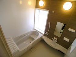 富士市永田町住宅付事務所：浴室